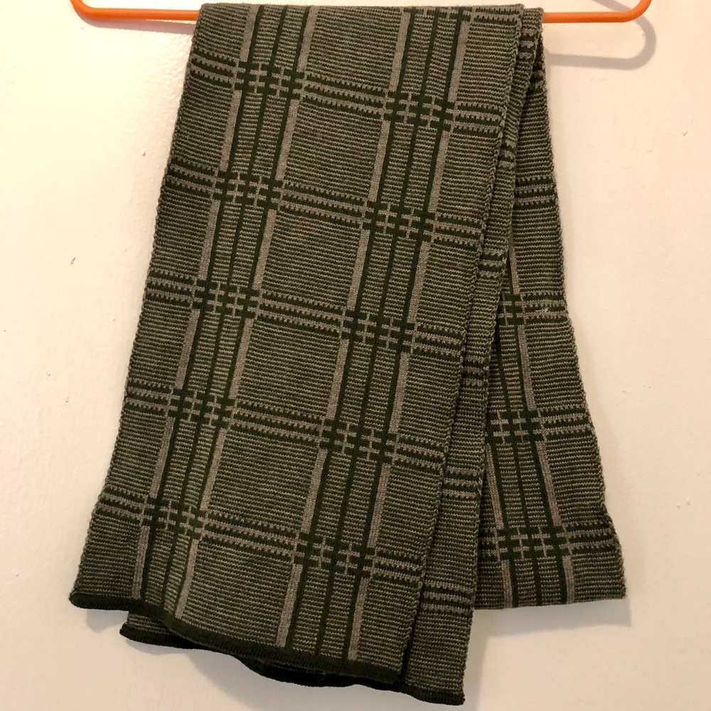 Gilbert Wilson of Hartwick 100% Merino Wool Scarf